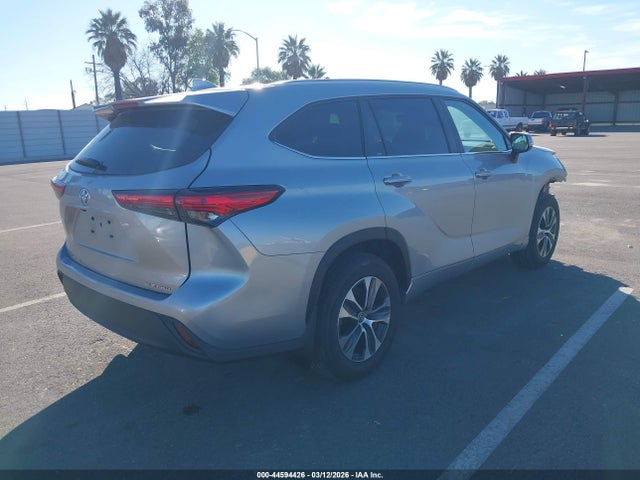 Toyota Highlander Xle 2023 5TDKDRBH5PS519931 Image 4