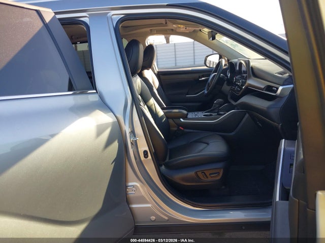 Toyota Highlander Xle 2023 5TDKDRBH5PS519931 Image 5