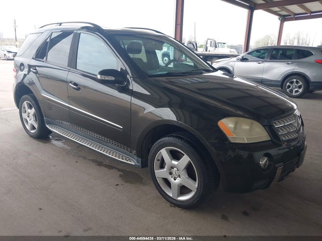 2008 MERCEDES-BENZ ML 550 4JGBB72EX8A351858