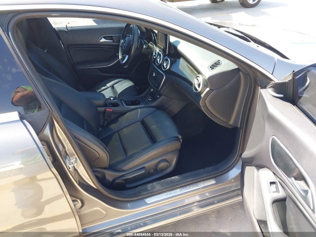 2016 MERCEDES-BENZ CLA 250 WDDSJ4EB1GN368892 Photo 4