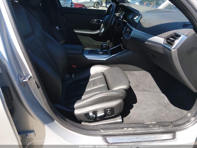 44594607 :رقم المزاد ، WBA5R1C52KAJ98700 vin ، 2019 Bmw 330i مزاد بيع