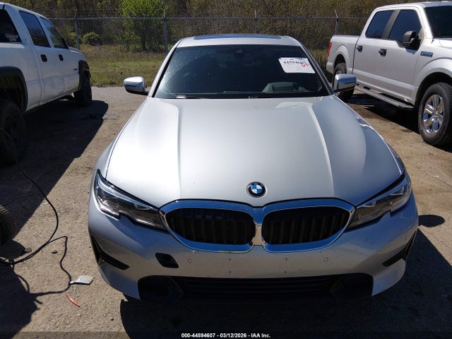 44594607 :رقم المزاد ، WBA5R1C52KAJ98700 vin ، 2019 Bmw 330i مزاد بيع