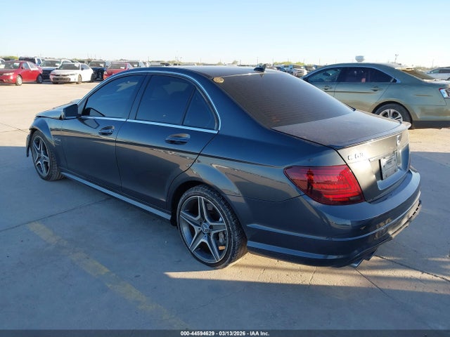 44594629 :رقم المزاد ، WDDGF7HB3AF415541 vin ، 2010 Mercedes-benz C 63 Amg مزاد بيع