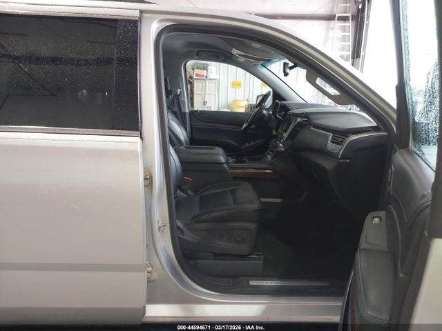 1GNSKHKC2HR119496 Chevrolet Suburban Lt