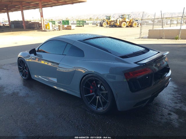 2018 AUDI R8 WUABAAFX5J7902204 Photo 2