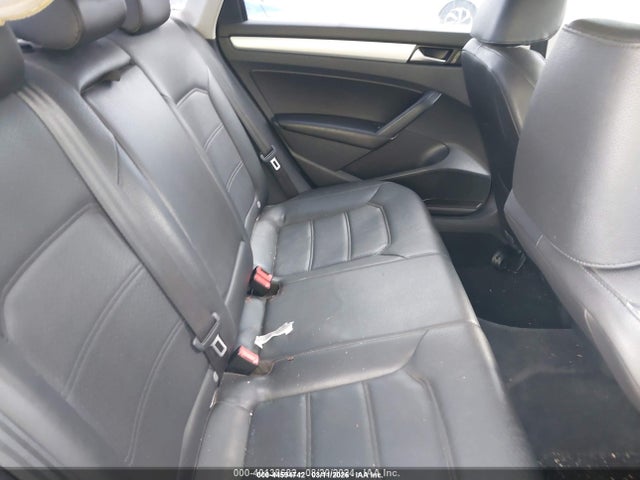 2012 Volkswagen Passat 2.5l Se მანქანა იყიდება აუქციონზე, vin: 1VWBP7A31CC109945, აუქციონის ნომერი: 44594742