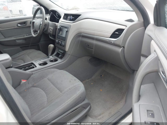 1GNKRFED9FJ308002 Chevrolet Traverse Ls
