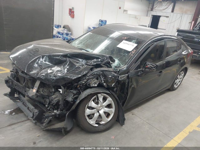 Auction sale of the 2018 Mazda Mazda3 Sport, vin: 3MZBN1U76JM194763, lot number: 44594775