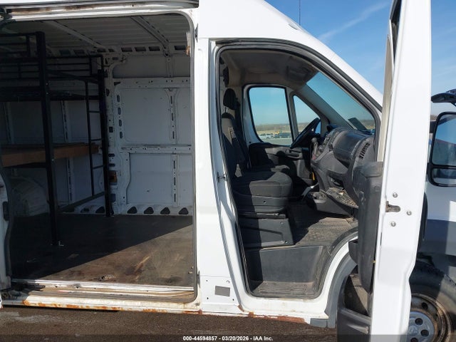 2017 RAM PROMASTER 2500 3C6TRVDGXHE539260 Photo 4