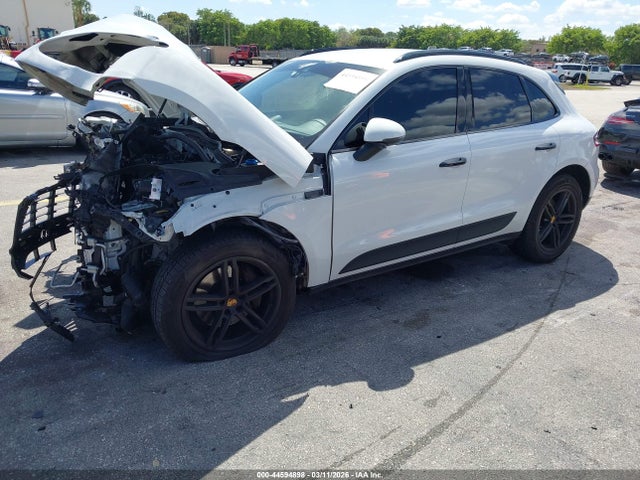 Продажа на аукционе авто 2017 Porsche Macan, vin: WP1AA2A59HLB80417, номер лота: 44594898