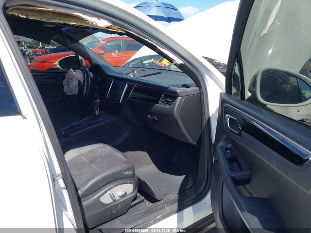 Продажа на аукционе авто 2017 Porsche Macan, vin: WP1AA2A59HLB80417, номер лота: 44594898