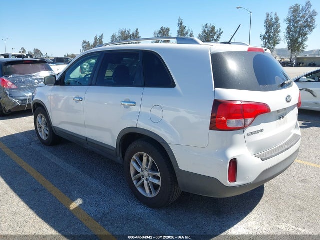 KIA Sorento Lx V6 2015 5XYKT4A73FG560388 Image 3