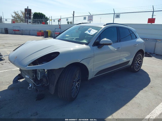 Porsche Macan 2020 WP1AA2A51LLB03601 Image 2
