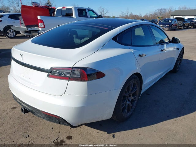 2021 Tesla Model S Long Range Dual Motor All-wheel Drive მანქანა იყიდება აუქციონზე, vin: 5YJSA1E5XMF447006, აუქციონის ნომერი: 44595070
