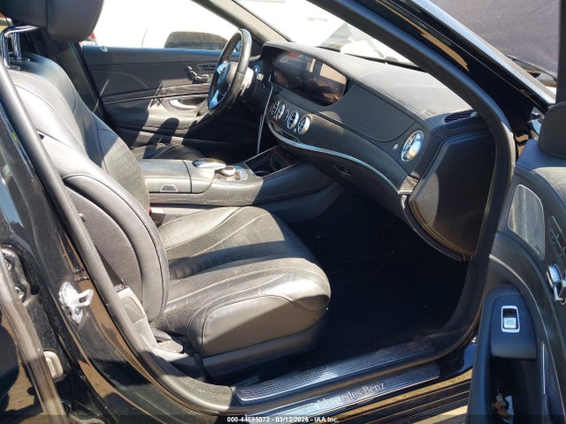 44595072 :رقم المزاد ، WDDUG8DB7JA422436 vin ، 2018 Mercedes-benz S 560 مزاد بيع