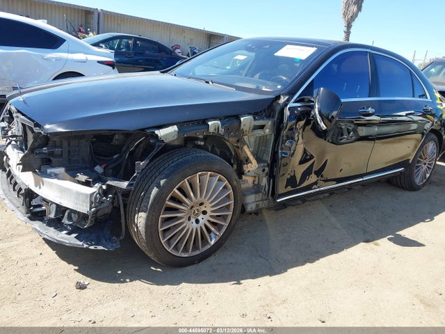 44595072 :رقم المزاد ، WDDUG8DB7JA422436 vin ، 2018 Mercedes-benz S 560 مزاد بيع