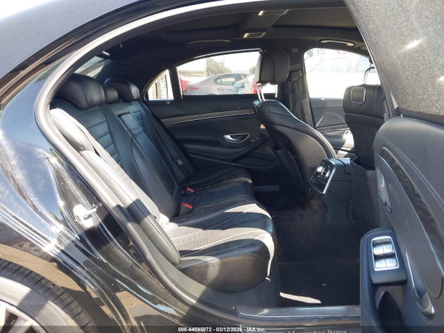 44595072 :رقم المزاد ، WDDUG8DB7JA422436 vin ، 2018 Mercedes-benz S 560 مزاد بيع