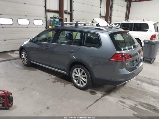 2017 VOLKSWAGEN GOLF ALLTRACK 3VWH17AU2HM520815 Photo 2