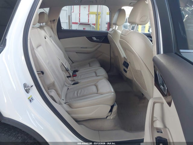 2017 AUDI Q7 WA1LAAF7XHD050570 Photo 7