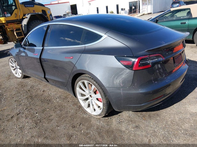 2019 TESLA MODEL 3 5YJ3E1EB1KF426217 Photo 2