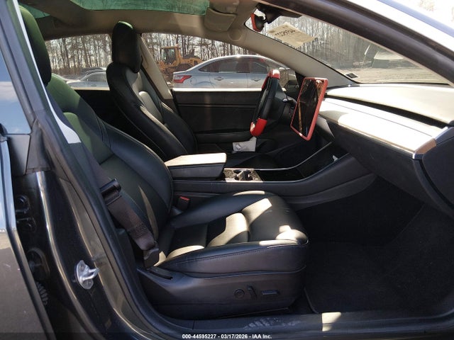 2019 TESLA MODEL 3 5YJ3E1EB1KF426217 Photo 4