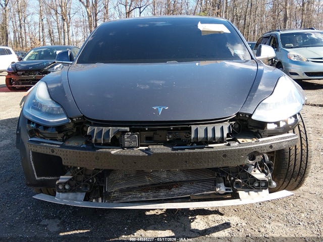 2019 TESLA MODEL 3 5YJ3E1EB1KF426217 Photo 5