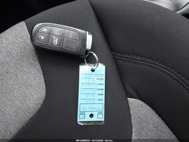 44595233 :رقم المزاد ، 1C4PJMCS5EW212414 vin ، 2014 Jeep Cherokee Latitude مزاد بيع