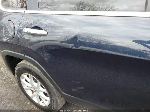 44595233 :رقم المزاد ، 1C4PJMCS5EW212414 vin ، 2014 Jeep Cherokee Latitude مزاد بيع