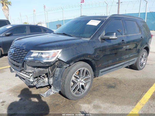 Ford EXPLORER SPORT 2018 1FM5K8GT5JGB56814 Image 2