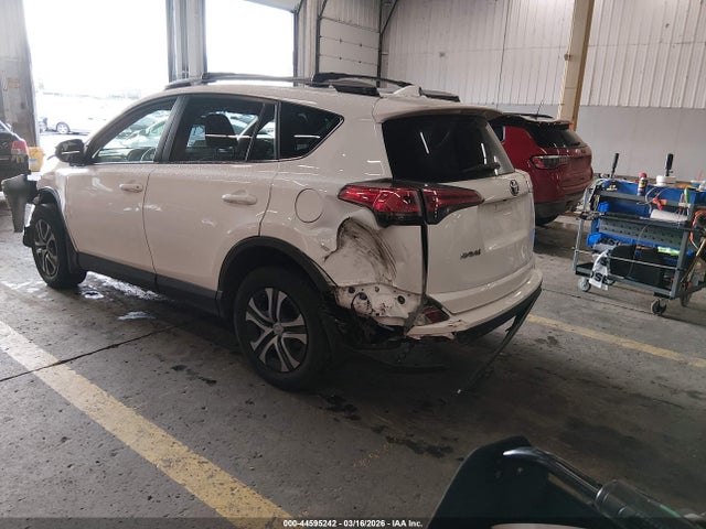 JTMZFREV3JJ749921 Toyota RAV4 LE