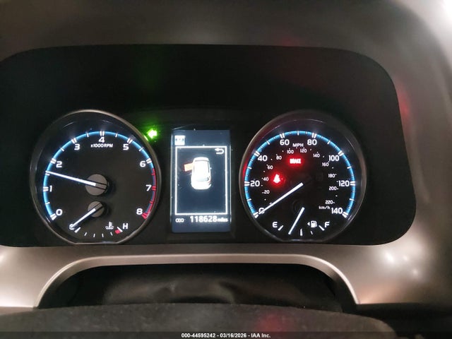 JTMZFREV3JJ749921 Toyota RAV4 LE