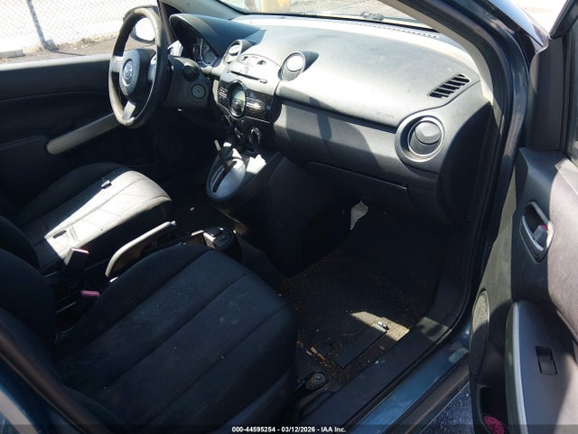 JM1DE1KY1E0177837 Mazda Mazda2 Sport