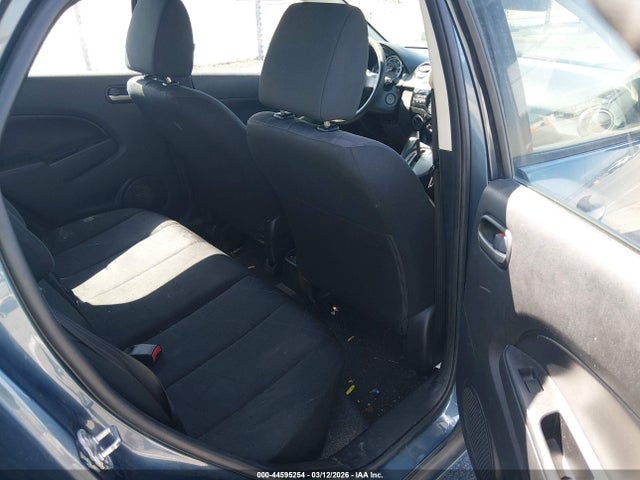 JM1DE1KY1E0177837 Mazda Mazda2 Sport