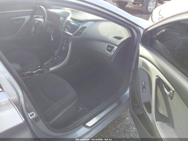 Продаж на аукціоні авто 2015 Hyundai Elantra Se (ulsan Plant), vin: KMHDH4AE0FU298073, номер лоту: 44595358