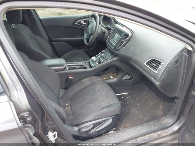 44595392 :رقم المزاد ، 1C3CCCAB7FN741185 vin ، 2015 Chrysler 200 Limited مزاد بيع