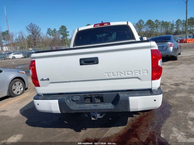 5TFAY5F18MX047820 Toyota Tundra Platinum