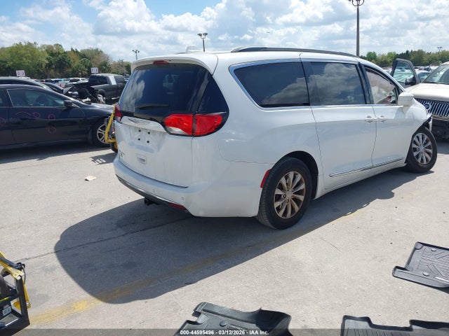 2017 CHRYSLER PACIFICA 2C4RC1BG4HR593989 Photo 3