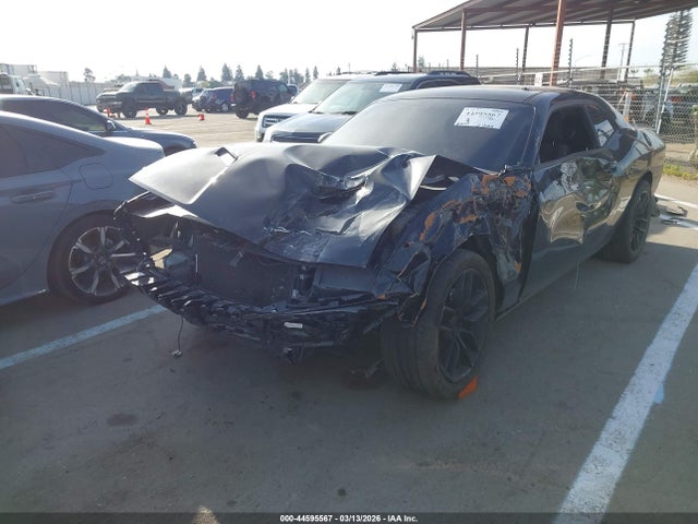 Dodge Challenger Sxt 2019 2C3CDZAG1KH731458 Image 2