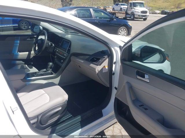Hyundai Sonata Hybrid Se 2018 KMHE24L33JA080978 Image 5
