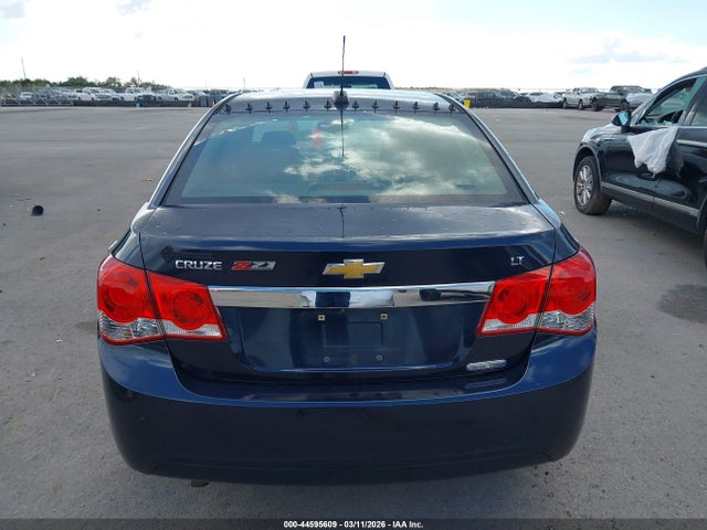 1G1PD5SB0F7284222 Chevrolet Cruze 1lt Manual