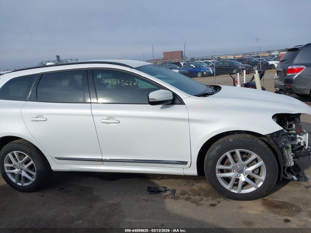 Volvo Xc60 T5 2017 YV440MDJ3H2195827 Image 14