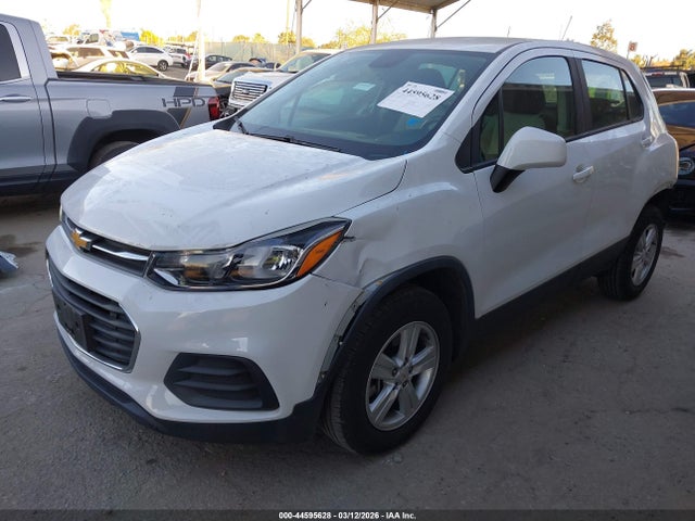 Chevrolet TRAX LS 2017 KL7CJNSB5HB173306 Image 2