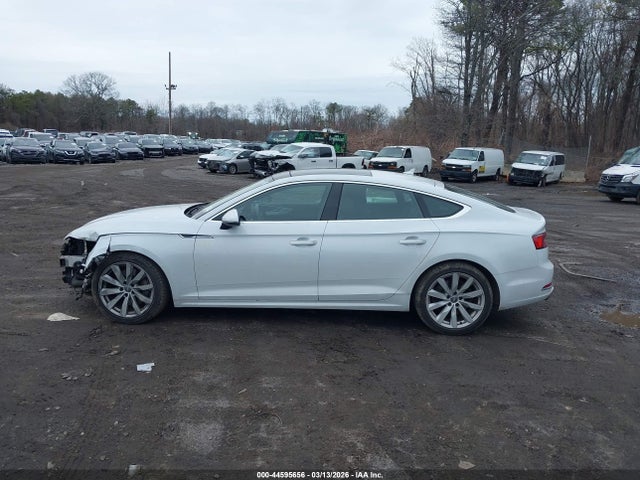 Продажа на аукционе авто 2018 Audi A5 2.0t Premium, vin: WAUBNCF56JA136897, номер лота: 44595656