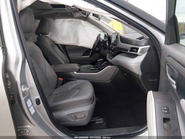 44595669 :رقم المزاد ، 5TDHZRBH0NS245692 vin ، 2022 Toyota Highlander Xle مزاد بيع