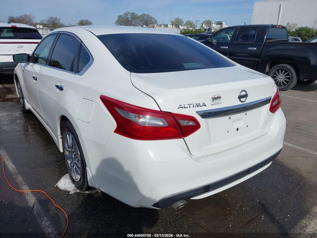44595705 :رقم المزاد ، 1N4AL3AP2JC243582 vin ، 2018 Nissan Altima 2.5 S مزاد بيع