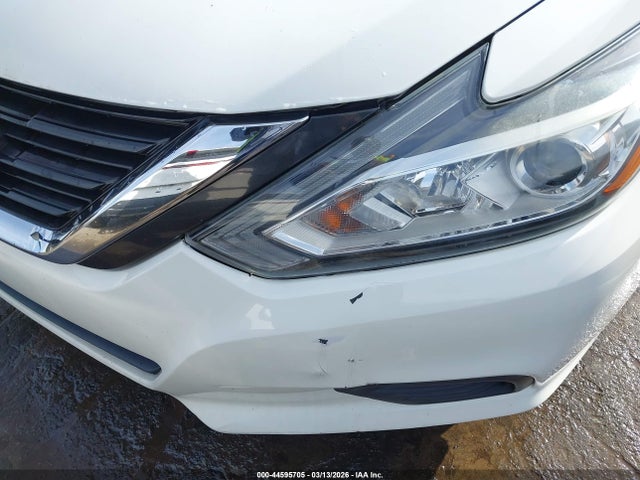 44595705 :رقم المزاد ، 1N4AL3AP2JC243582 vin ، 2018 Nissan Altima 2.5 S مزاد بيع