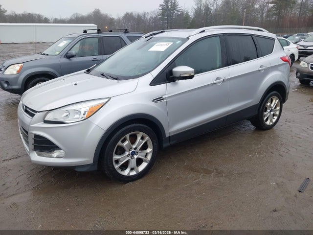 Ford Escape Titanium 2016 1FMCU9J95GUB92811 Image 2