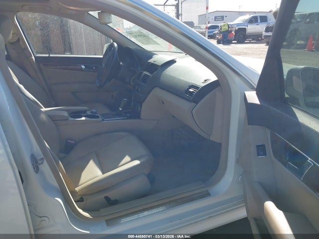 Aukcja sprzedaży 2011 Mercedes-benz C 300 Luxury 4matic/sport 4matic, vin: WDDGF8BB2BR173744, numer aukcji: 44595741