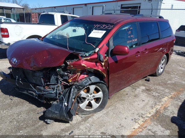 Продажа на аукционе авто 2011 Toyota Sienna Le V6, vin: 5TDKK3DC3BS047886, номер лота: 44595755