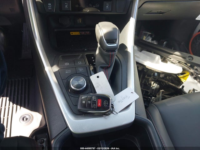 2024 TOYOTA RAV4 PRIME JTMEB3FV1RD203277 Photo 10